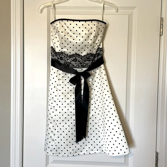 Jessica McClintock | Dresses | Jessica Mcclintock Black And White Polka Dot Cocktail Dress | Poshmark Jessica McClintock | Dresses | Jessica Mcclintock Black And White Polka Dot Cocktail Dress | Poshmark
